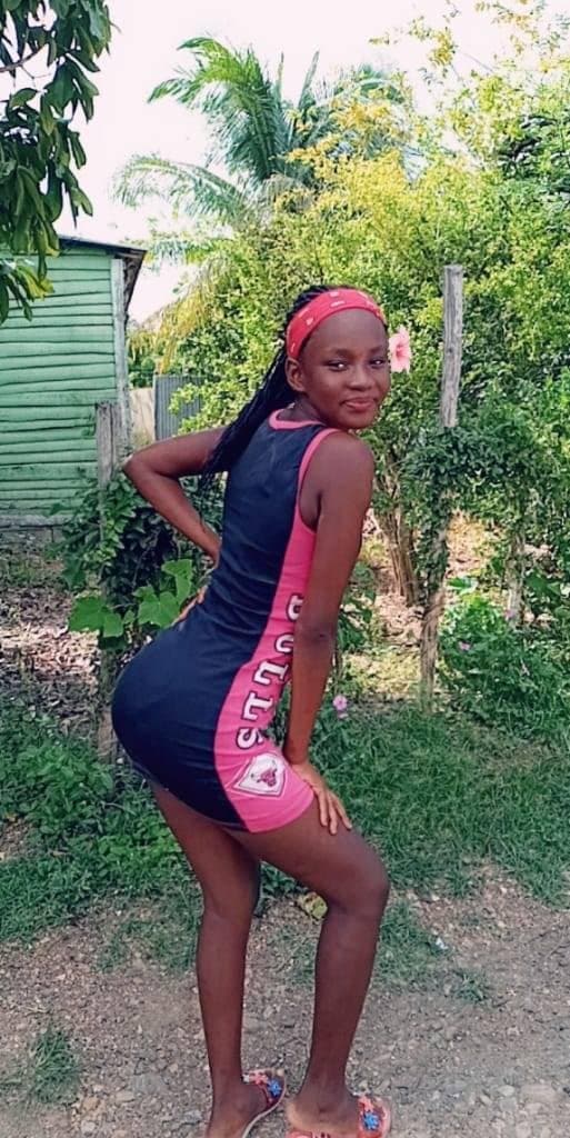 DOMINICANA - Berline Gede