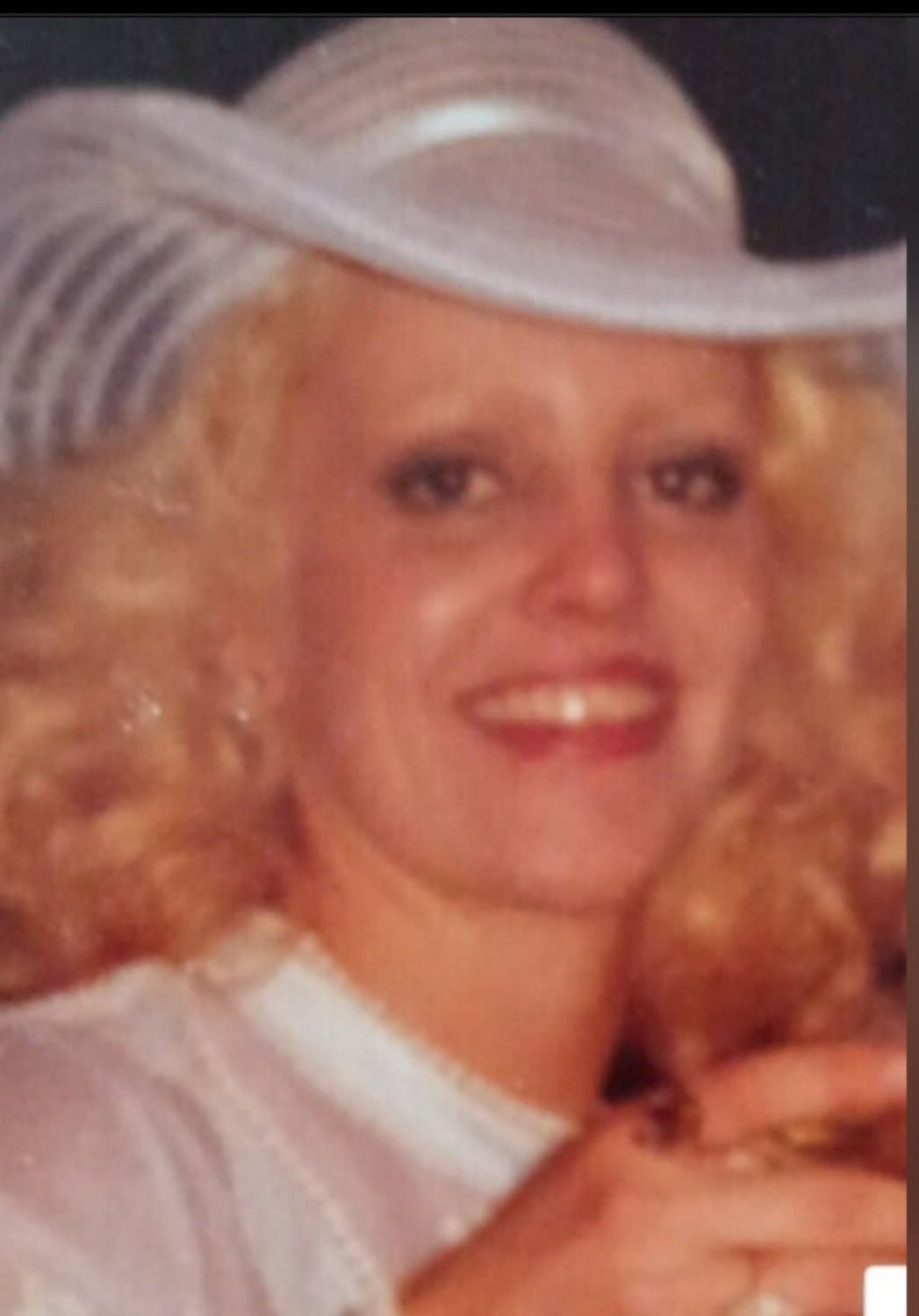 WHITE CUM ON MY FACE/BLACK CUM IN MY WHORE MOUTH! ( FEATURING SUSAN)