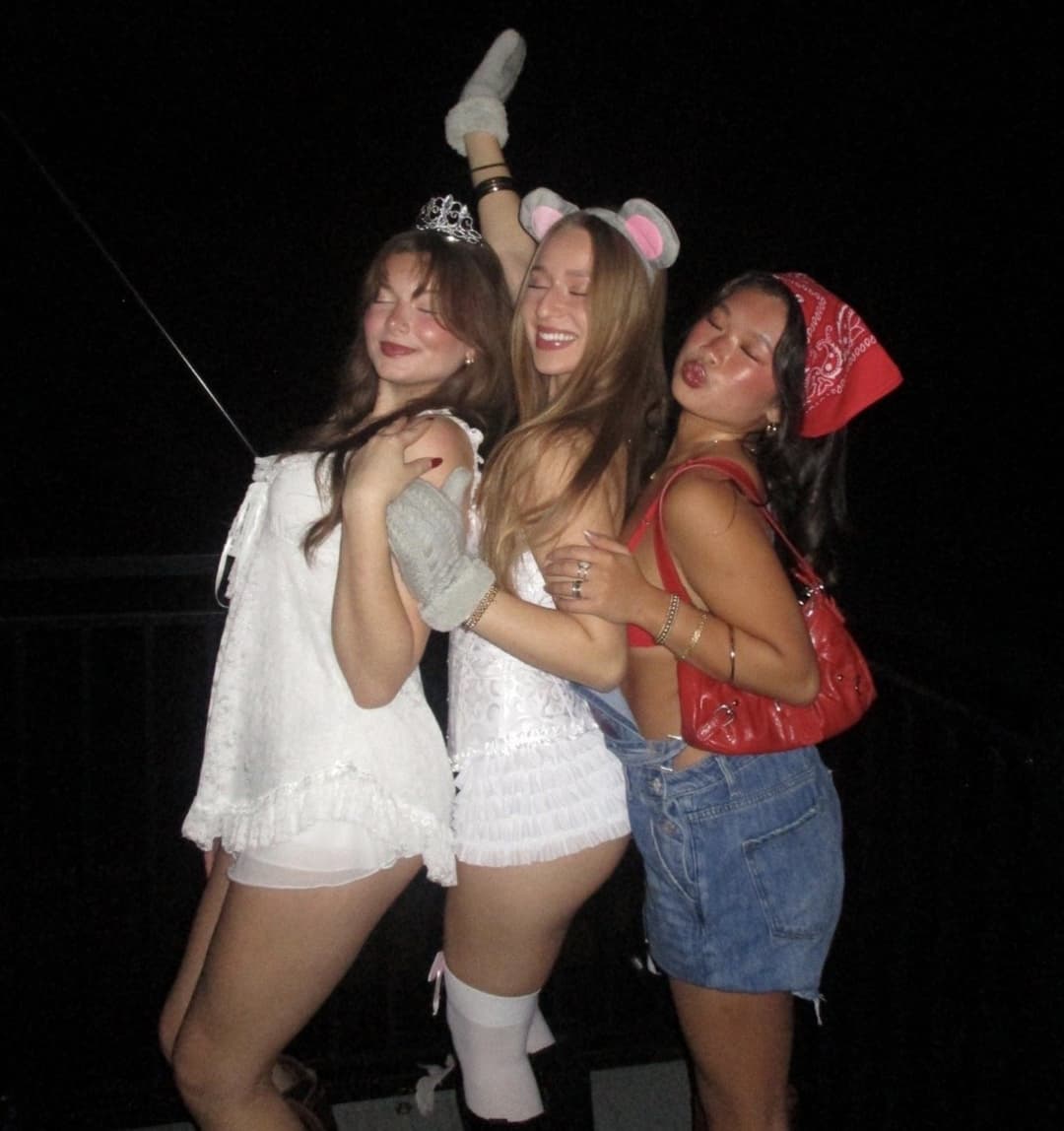 Click to view full size Alaina Kovacevic - Chicago