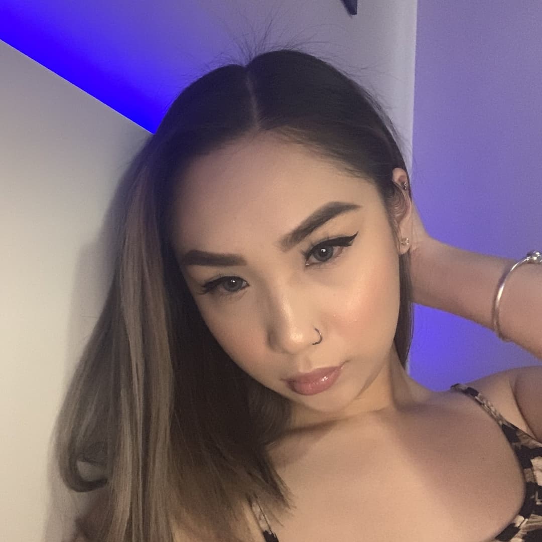 sexy asian slut Leanna