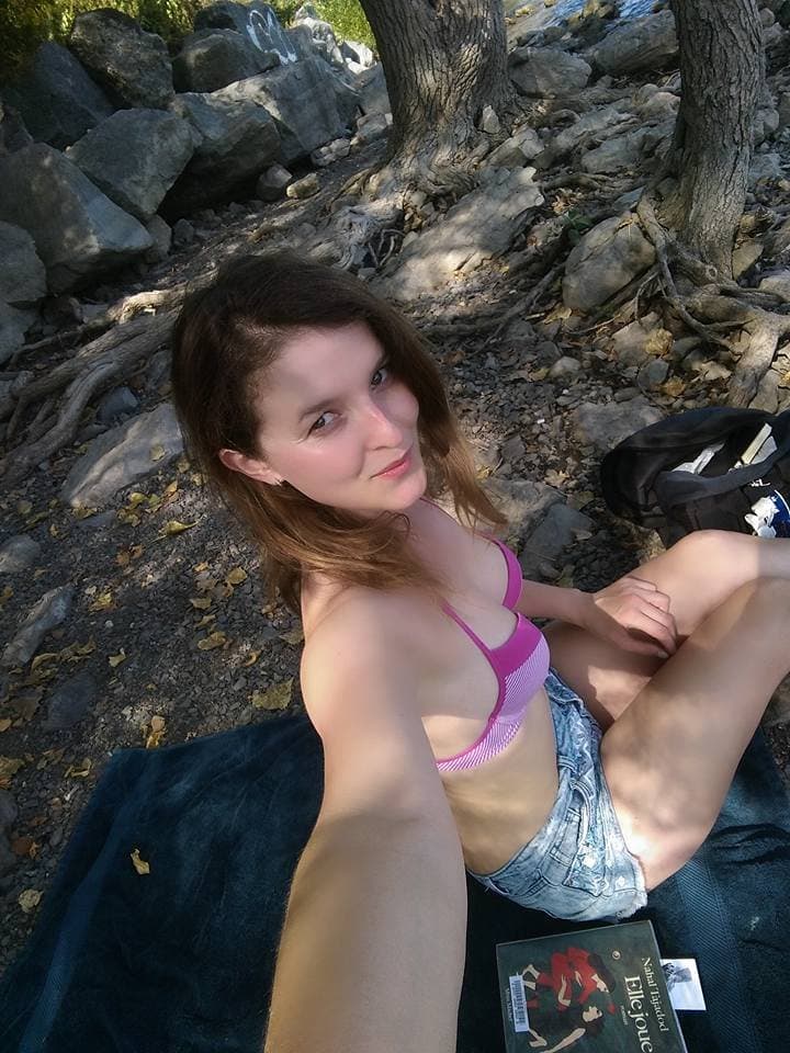 Alexia salope Exhibitioniste de Montréal