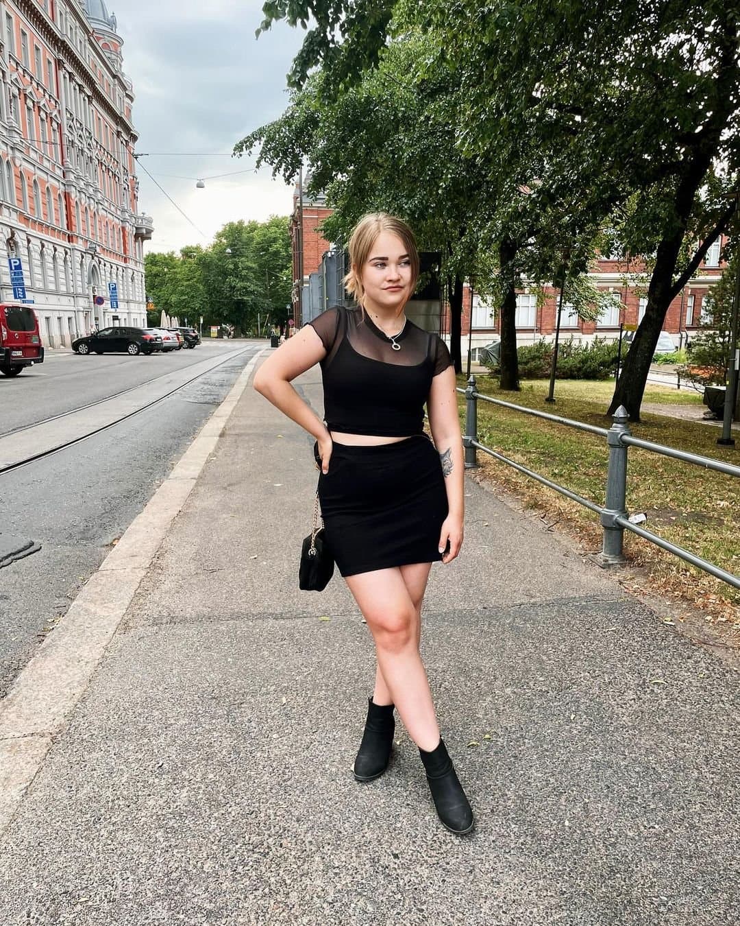 Cute Socks Slut Teen on Twitter: @SarahQueni