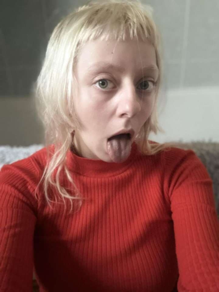 Cocksucking slut Joanna has an insane body