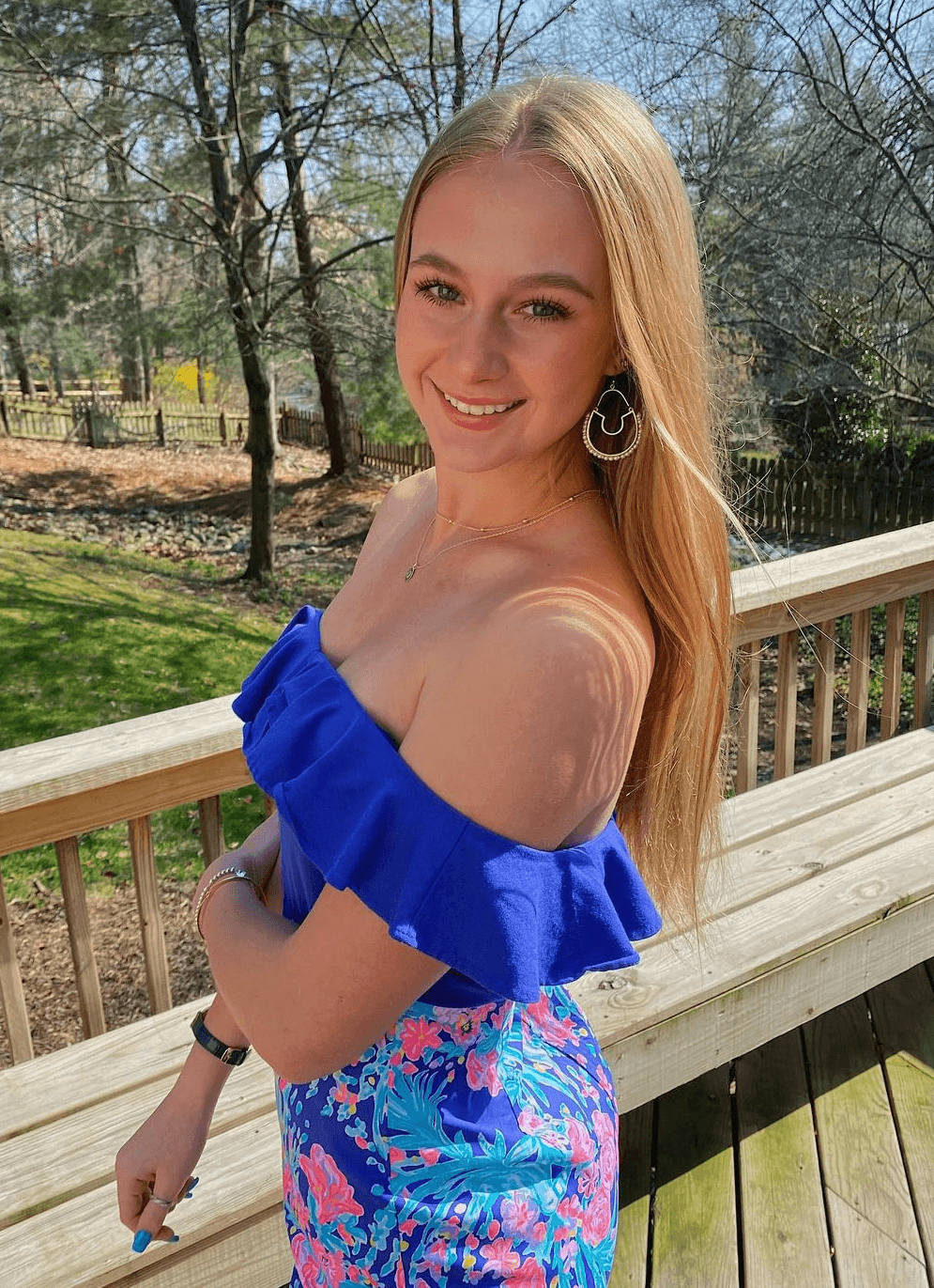 sexy gym slut 21yo sorority girl leaked pics - college, blonde teen, ass, butt, amateur, hoe thot 18