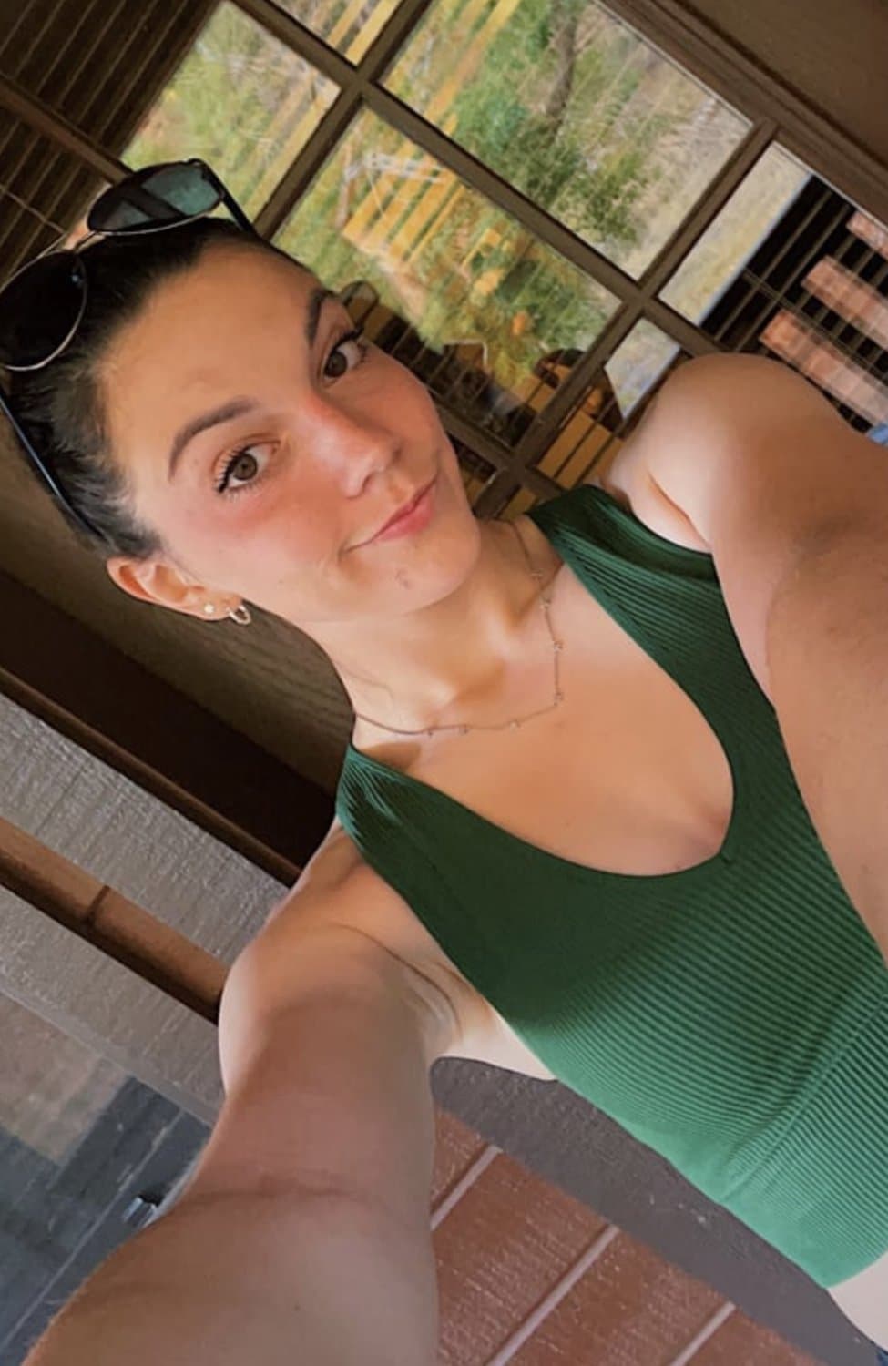 looking for someone to trib irls pits