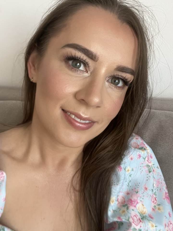 Help make her the most famous webslut known. Her kik is klaudix2001v