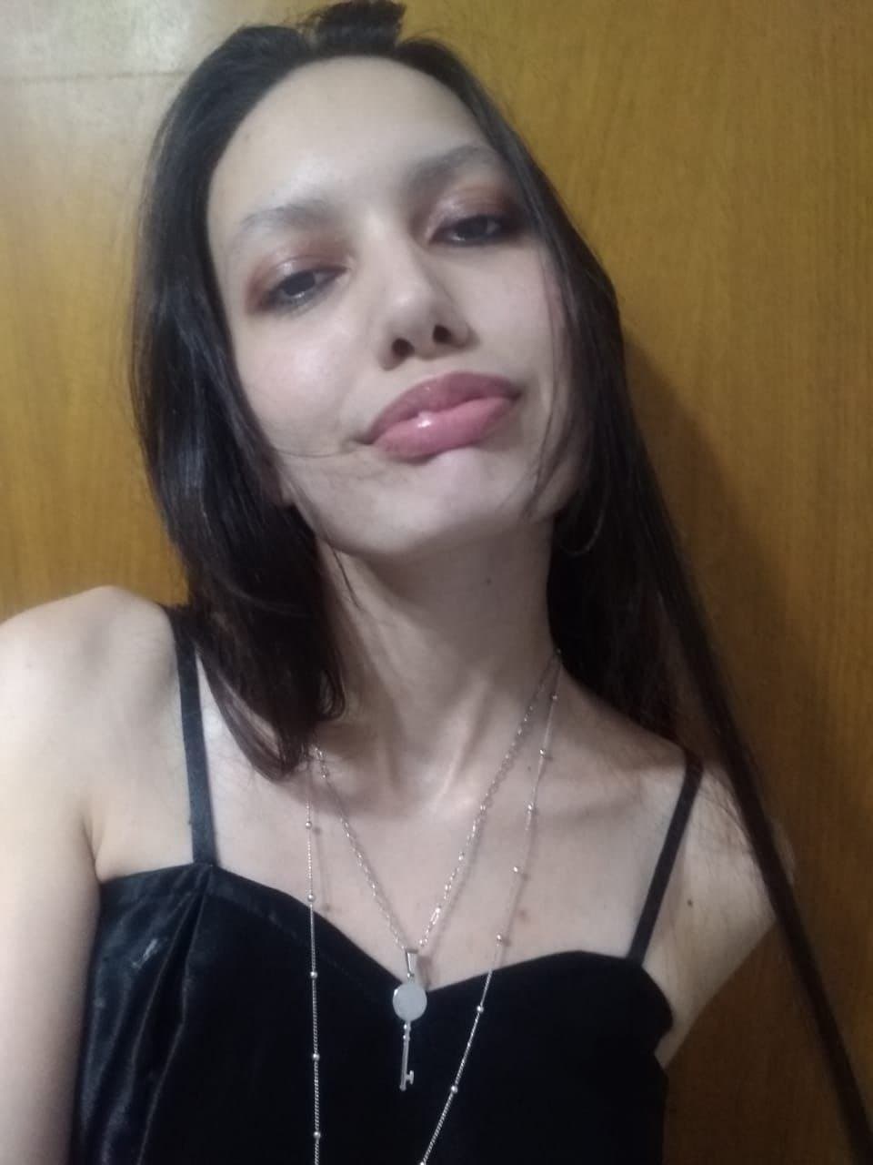 Caty, novia exhibida