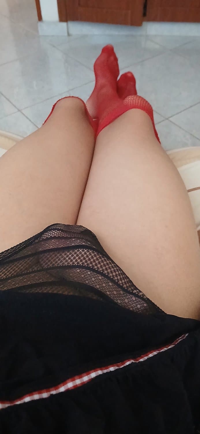 Femboy doing femboy  things :3