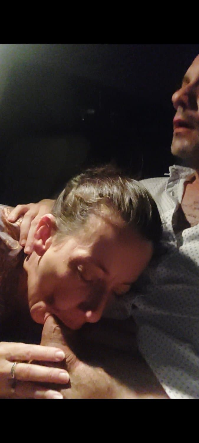 Así se come una gran polla!! ???