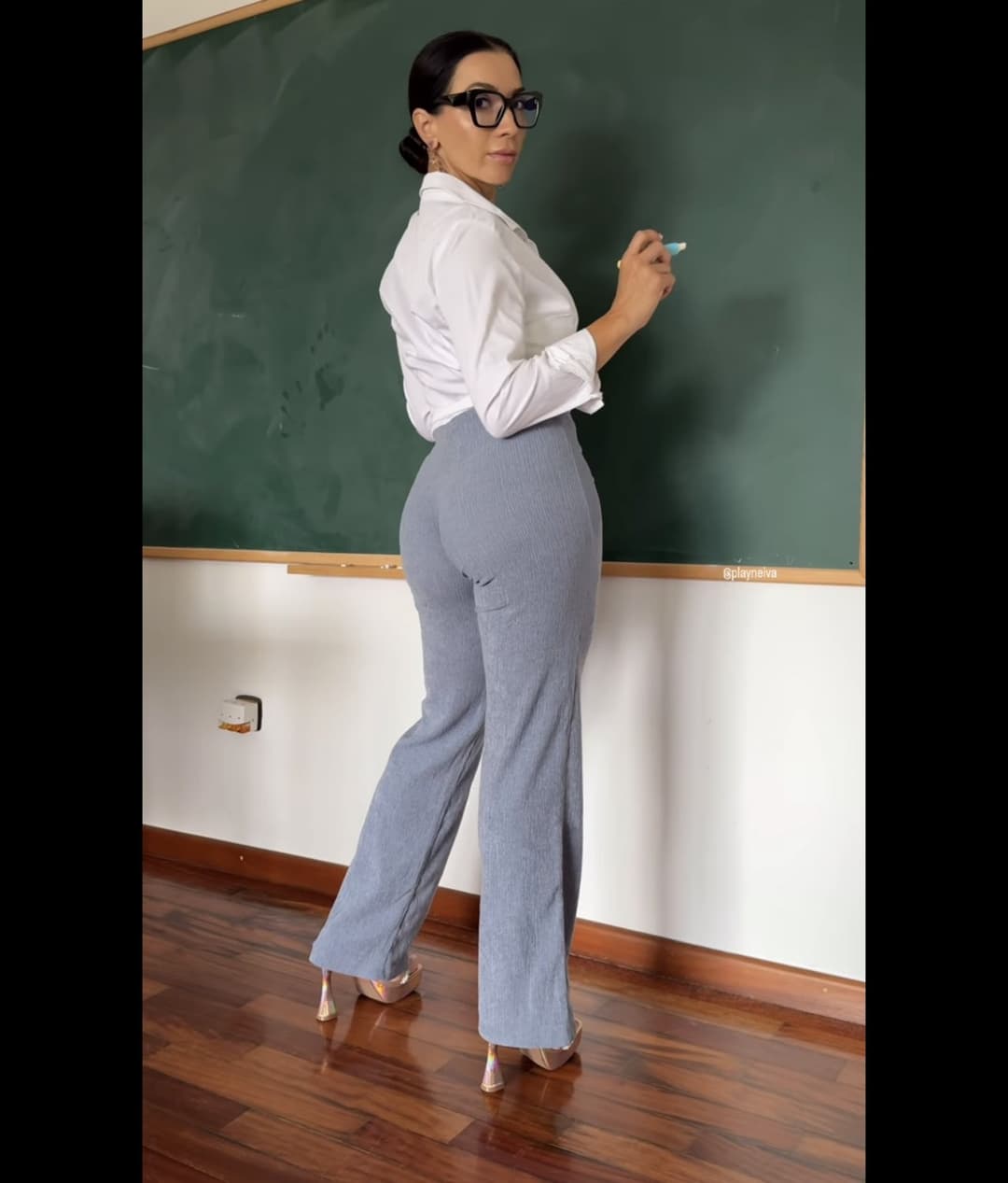 Hot as Fuck Pawg Teacher ??❤️???✊???