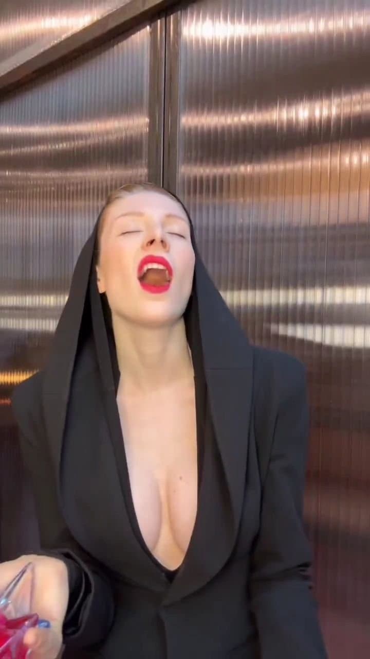 Click to view full size Hunter Schafer