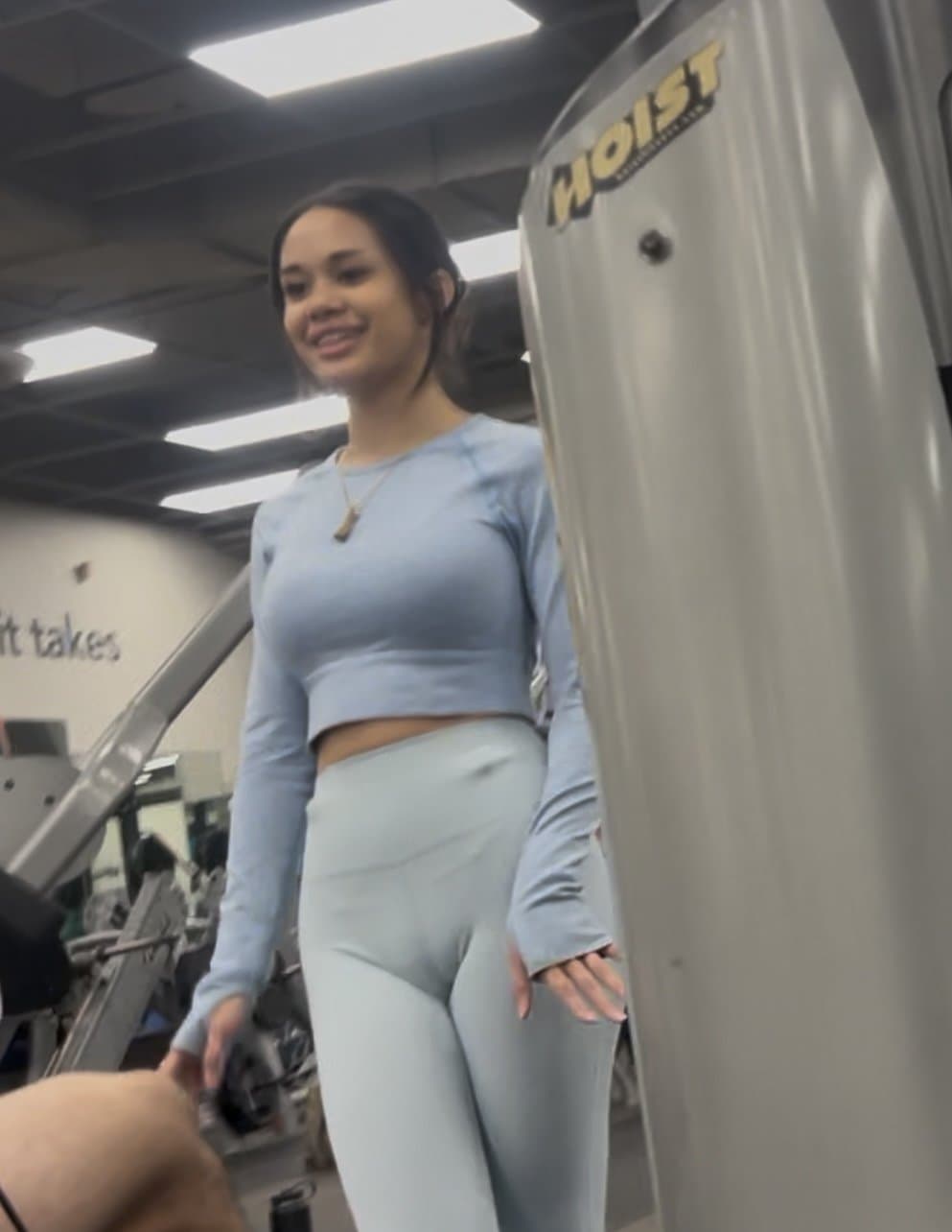 Asian babe showing off her body in the gym. Hot gstring print. Cameltoe ! Like & comment if u enjoy