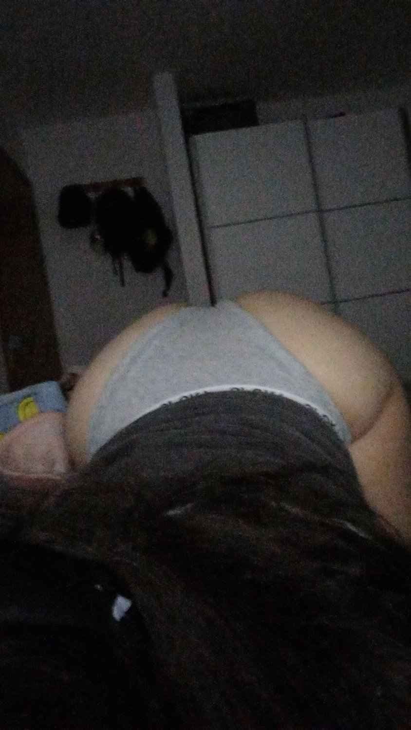 Iris (luvv.kikii_) gordinha gostosa