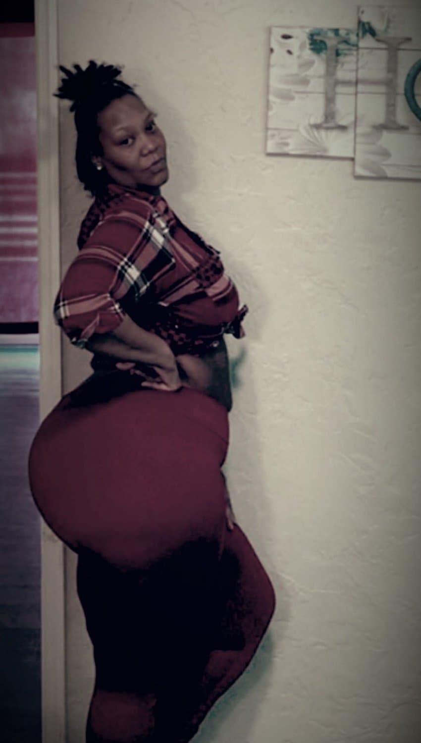 CURVY THICK EBONY MATURE