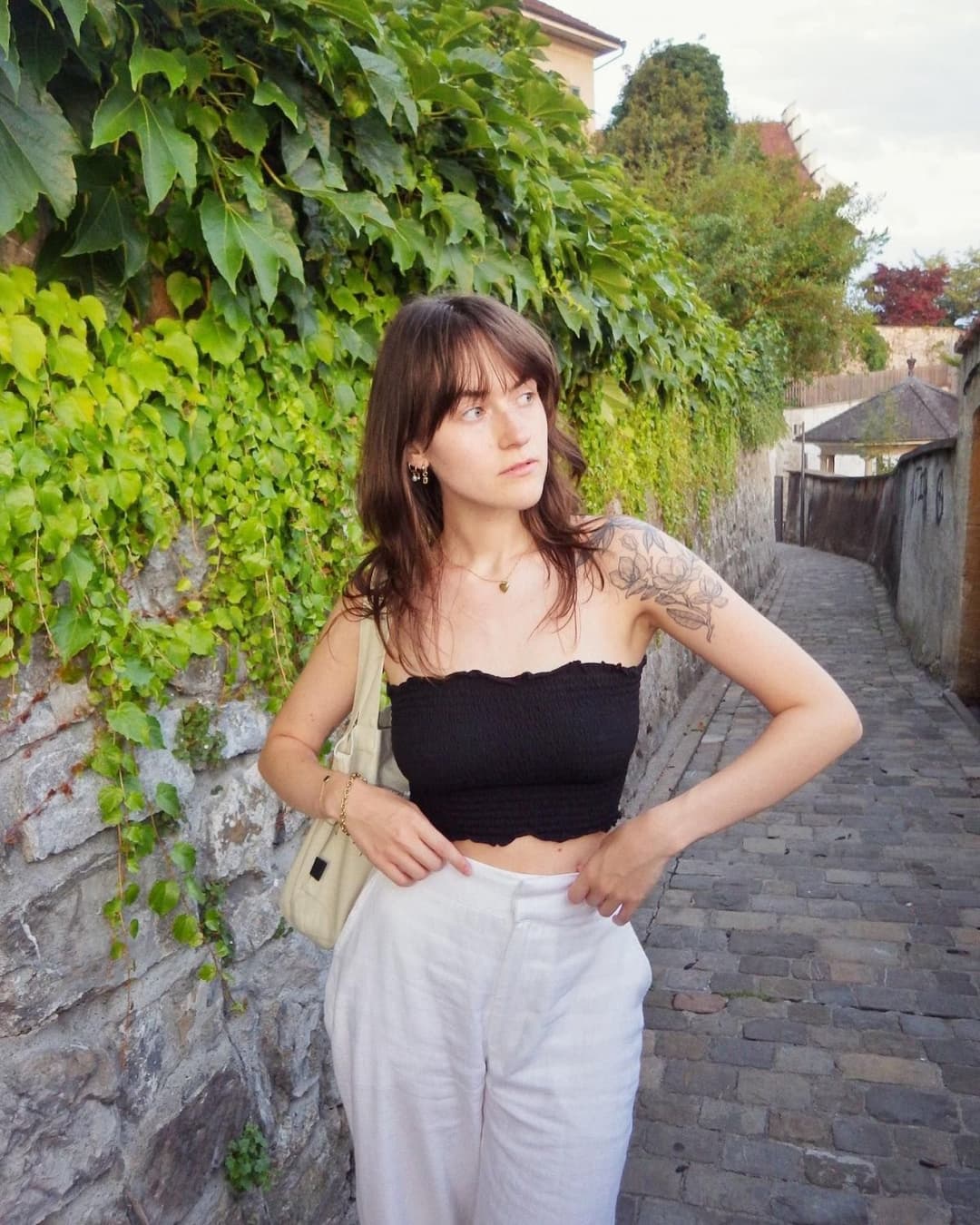 Anal sex makes this nasty slut squirt a lot