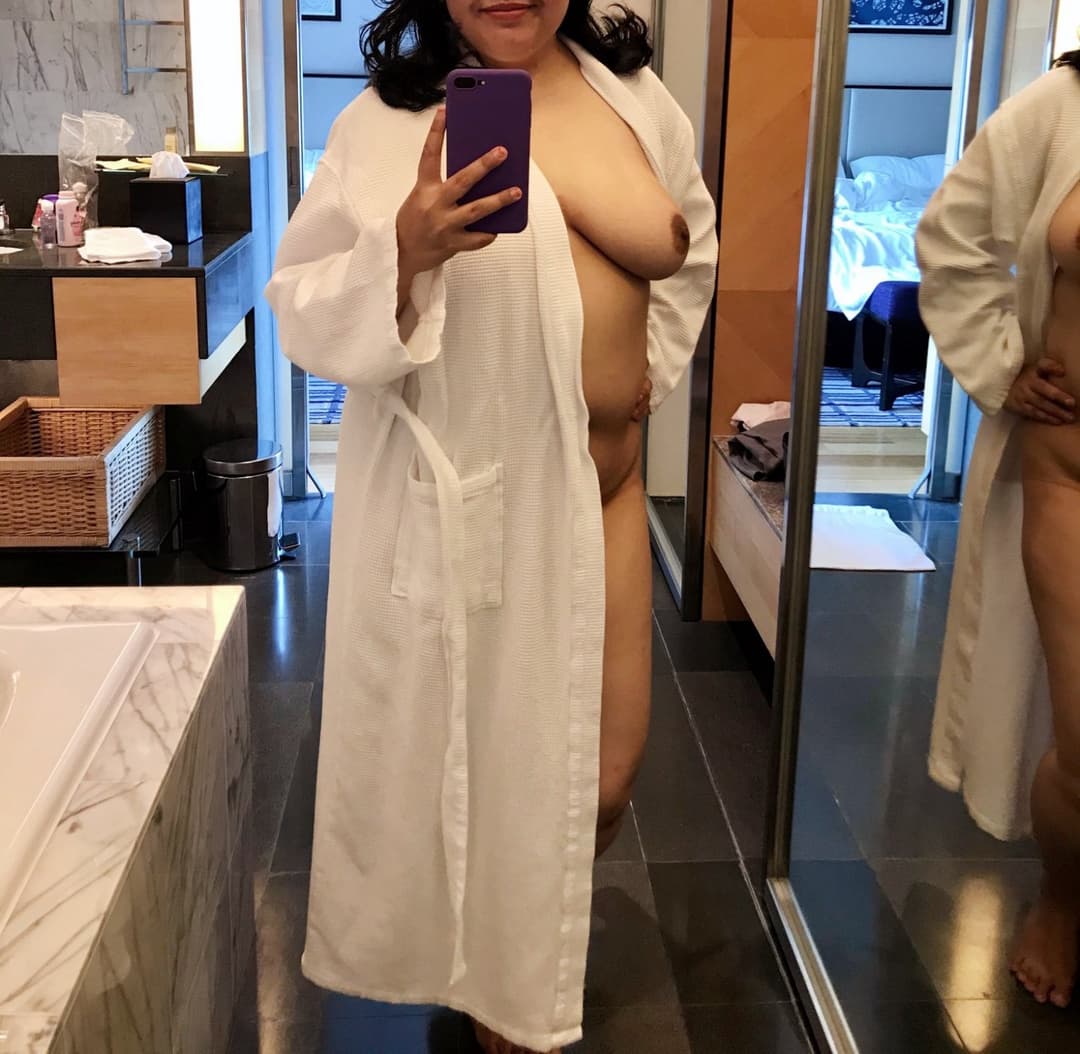 Malay girl teases while on staycation