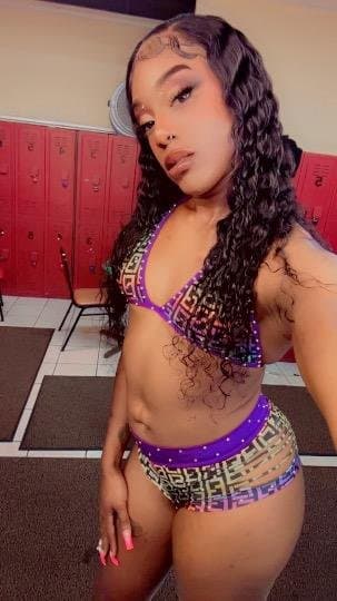 Strippers Dancers La Club 444 Credit ? or Strip Club ?