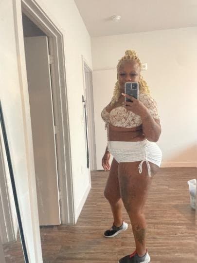 BAD MOM. Raw.Authentic. REAL mature ebony cougar milf bbw mom FOUND IN HER PHONE