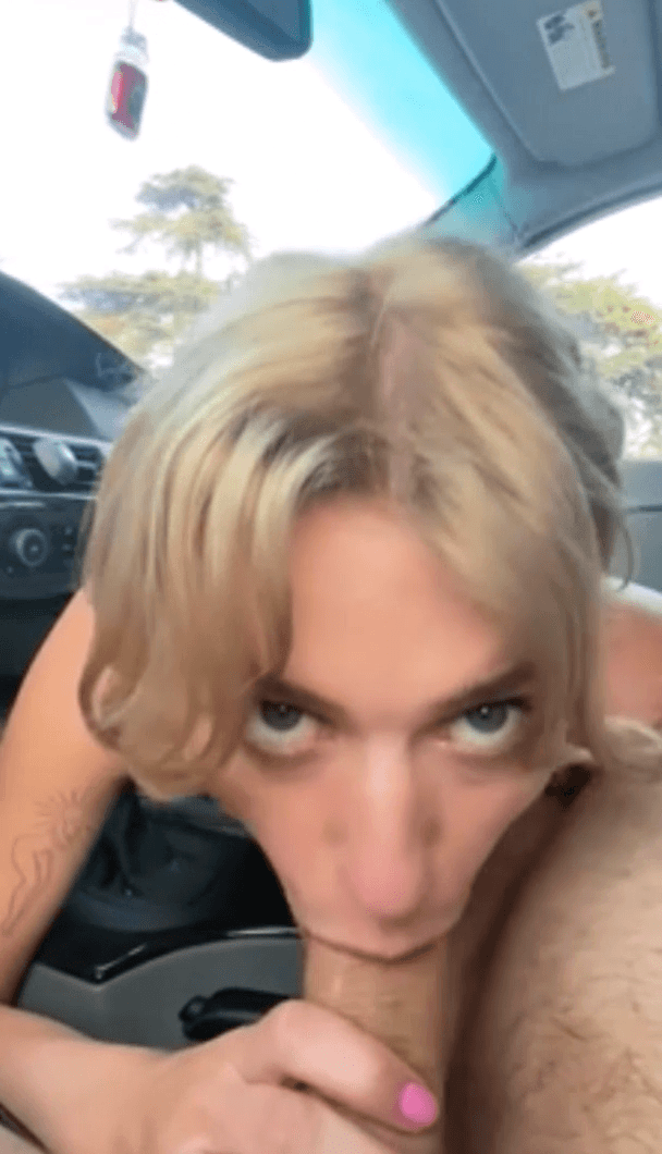 Kendall, 24, Chicago, US - Car Blowjob With Cum Swallowing