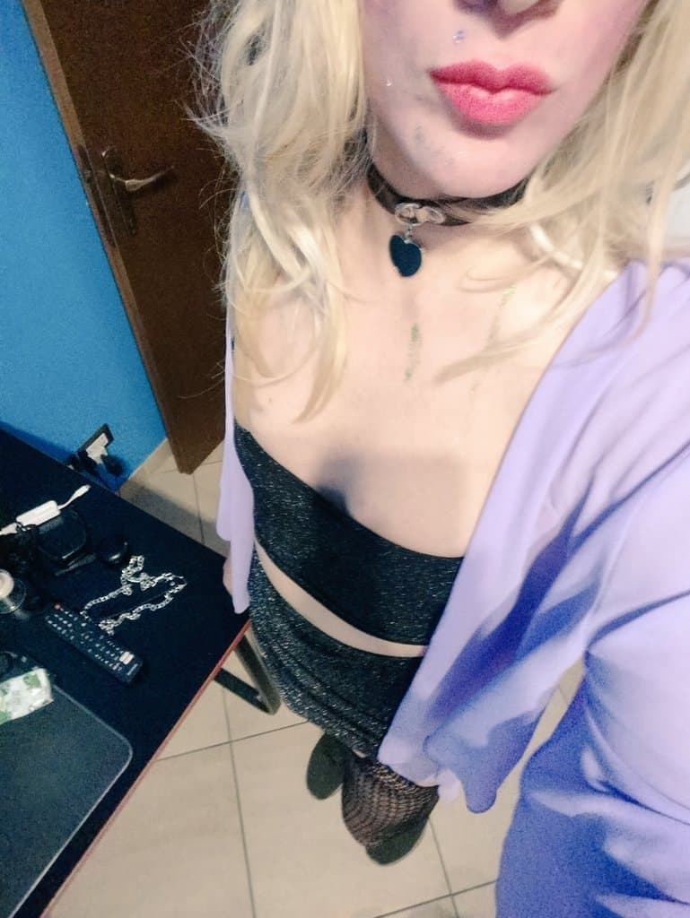 Sissy Nicky Trav Slut