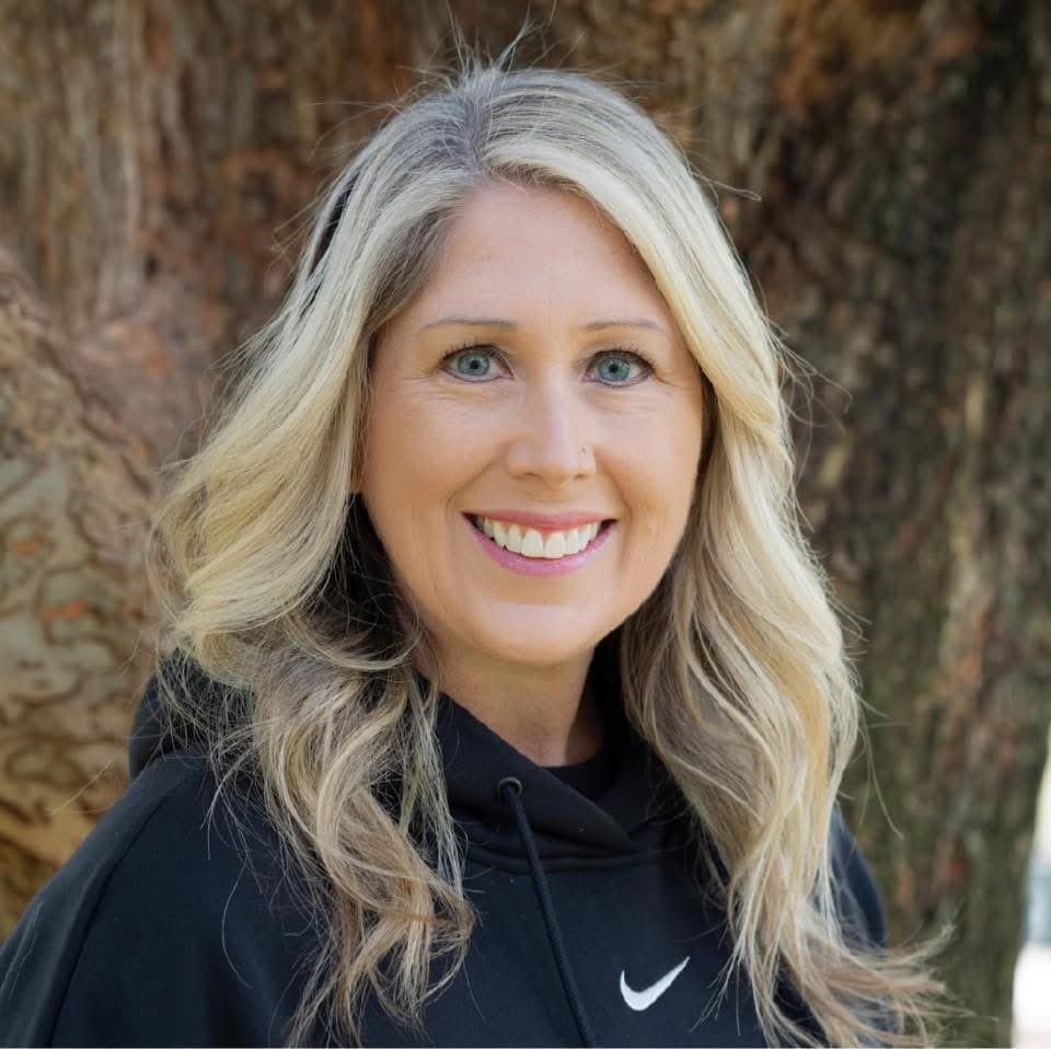 Friends who shower together…..