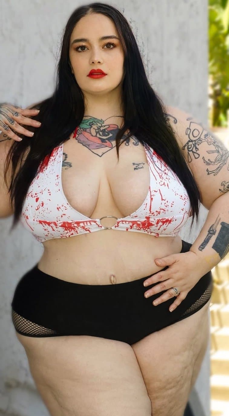 Click to view full size Bbw goth big legs