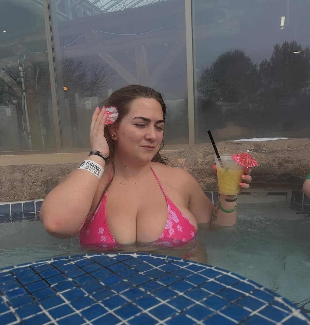 Big tit college slut named Cecilia aka Cece