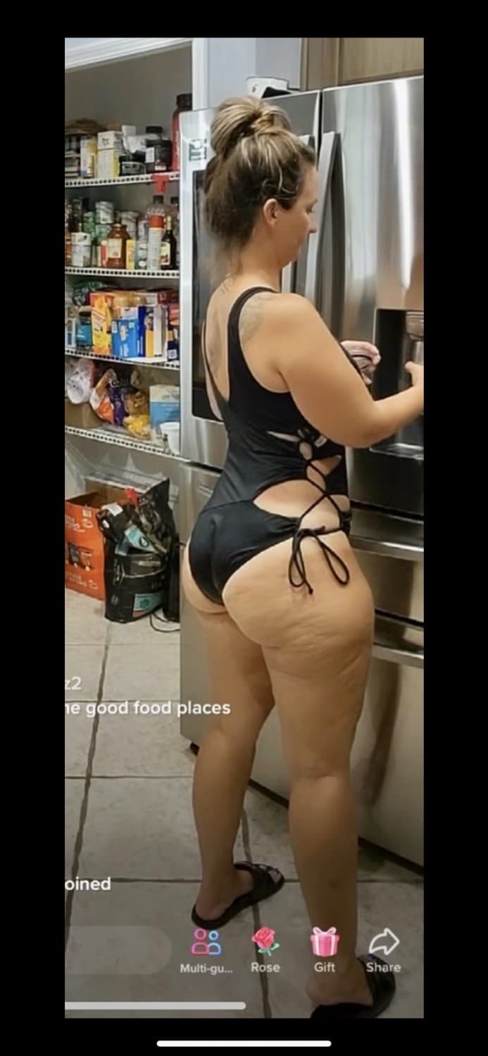 TikTok pawg Julie Vaughn