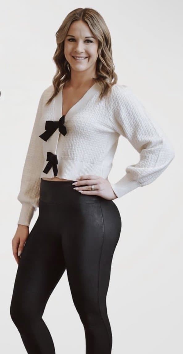 Click to view full size Fapping to Alex