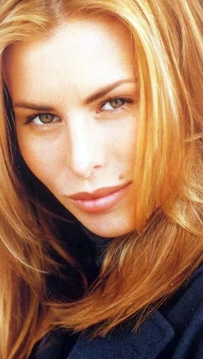 Exotic blonde supermodel Niki Taylor is a perfect ten for vintage nostalgia fapping.