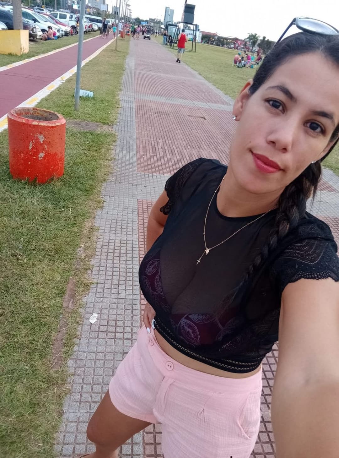 Mi Hermanastra paraguaya villera y ninfomana