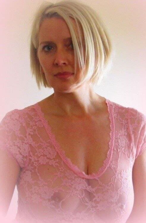 Liza, mature blonde teacher from Ontario in Canada.