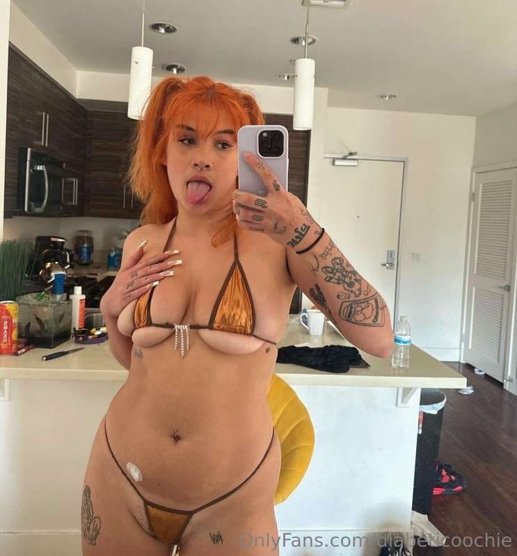 Click to view full size DB cooch pix