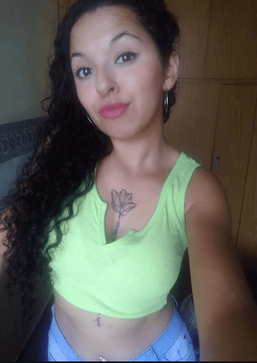 Me gustaría cojerme muy fuerte a mi prima y ver su linda carita haciendo expresiones de orgasmo