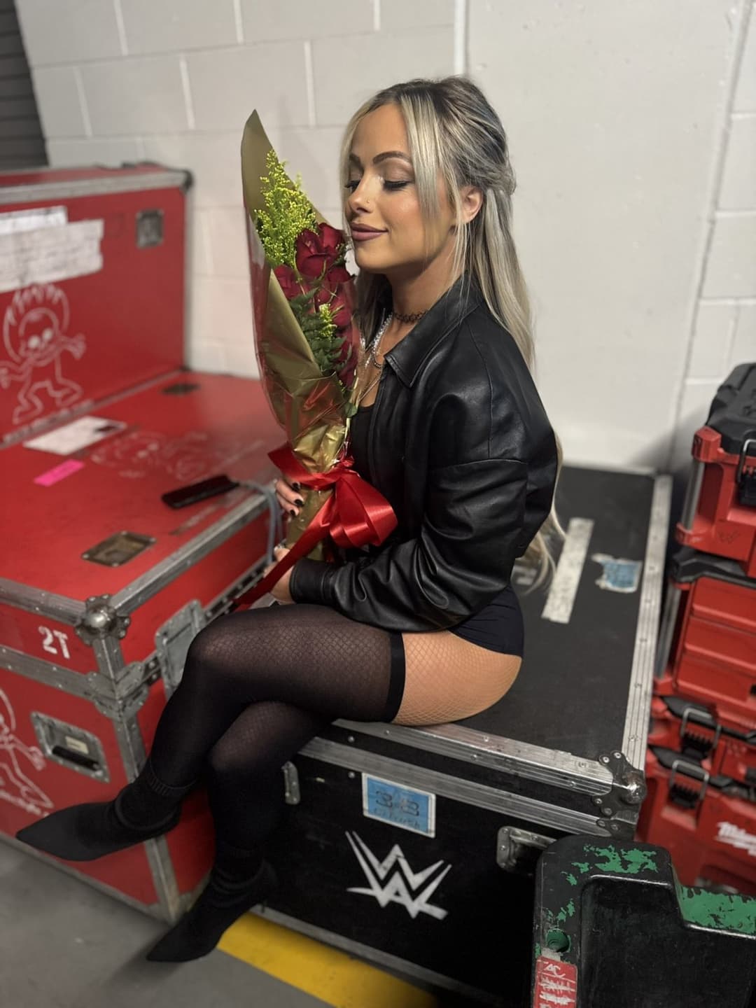 Cute & sexy Wrestling lady ??