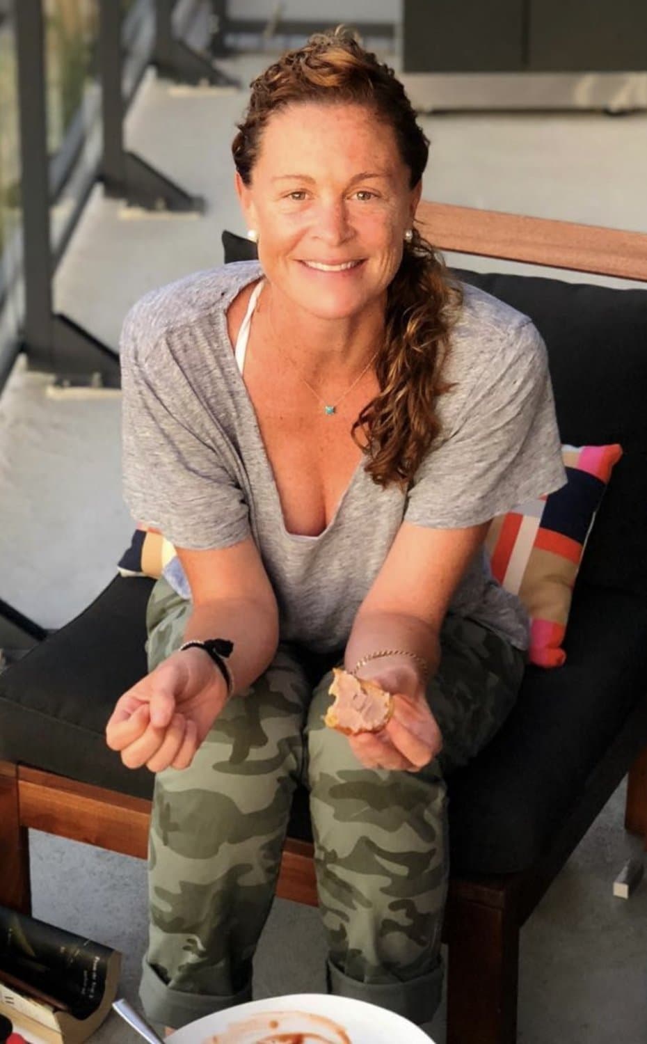 Gorgeous mature wife Kristin