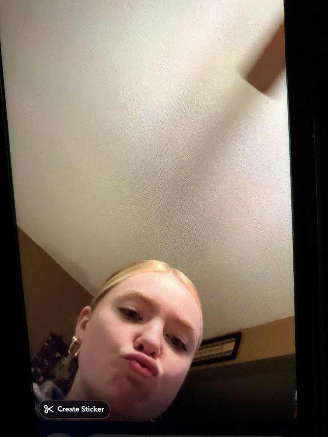 Sexy amateur barely legal blue eyes blonde teen leaked hot as fuck kissing dm/comment for more