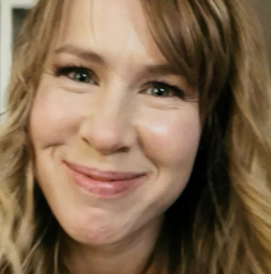 Mel, 32yo Canadian milf submitted