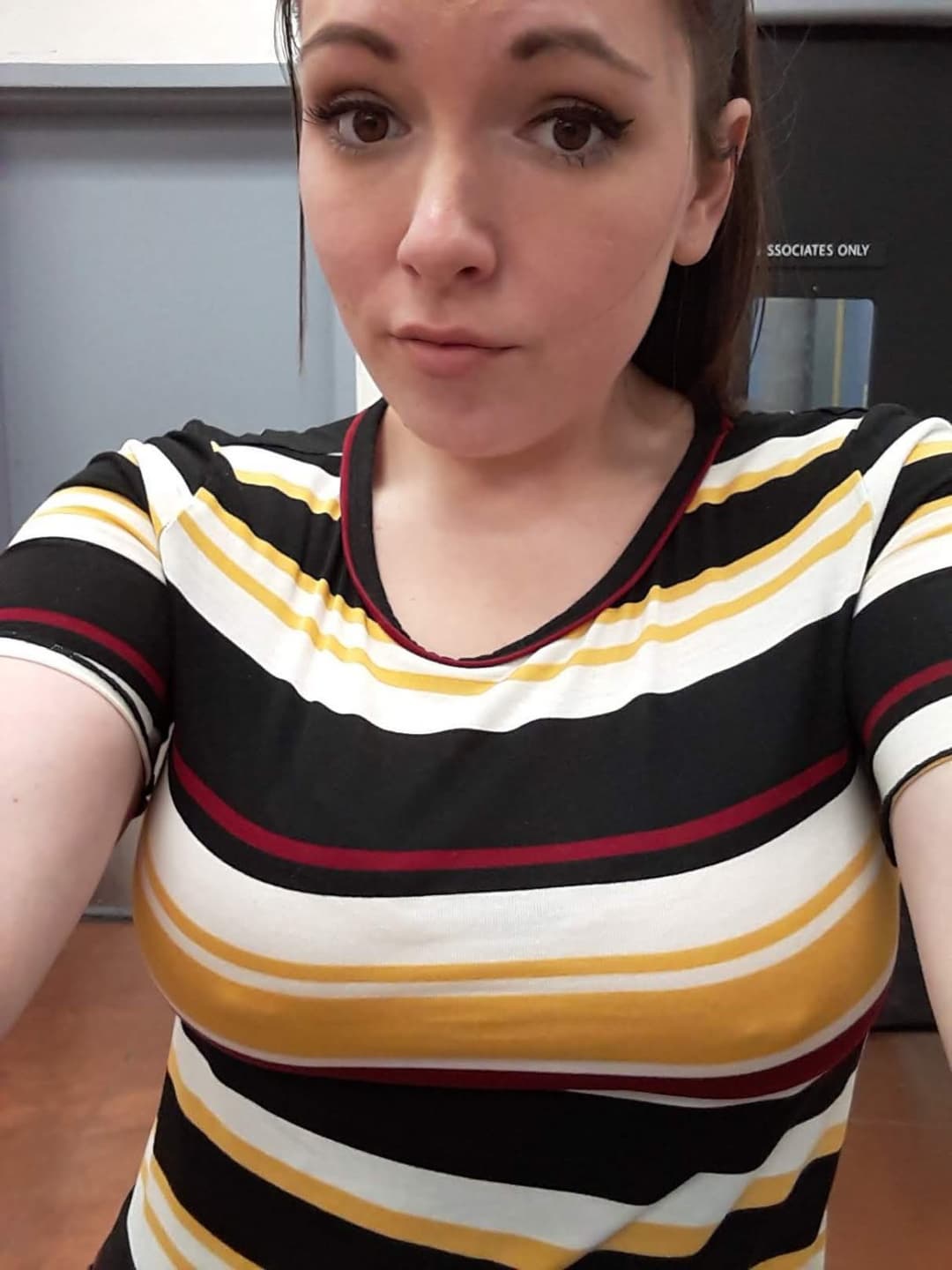 Click to view full size Back for good, Jess the fat fuck