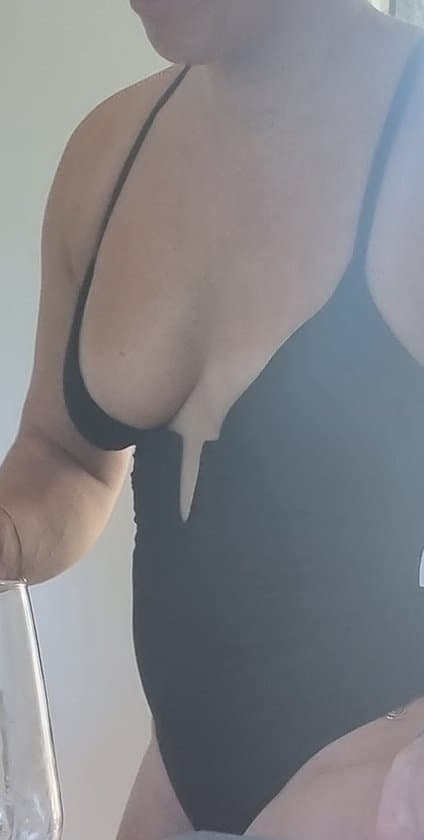 My thick Milf wife creep bald pussy