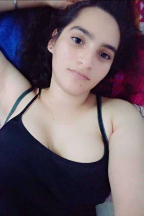 Tunisian hijab girl without hijab sexy slut and hot ??
