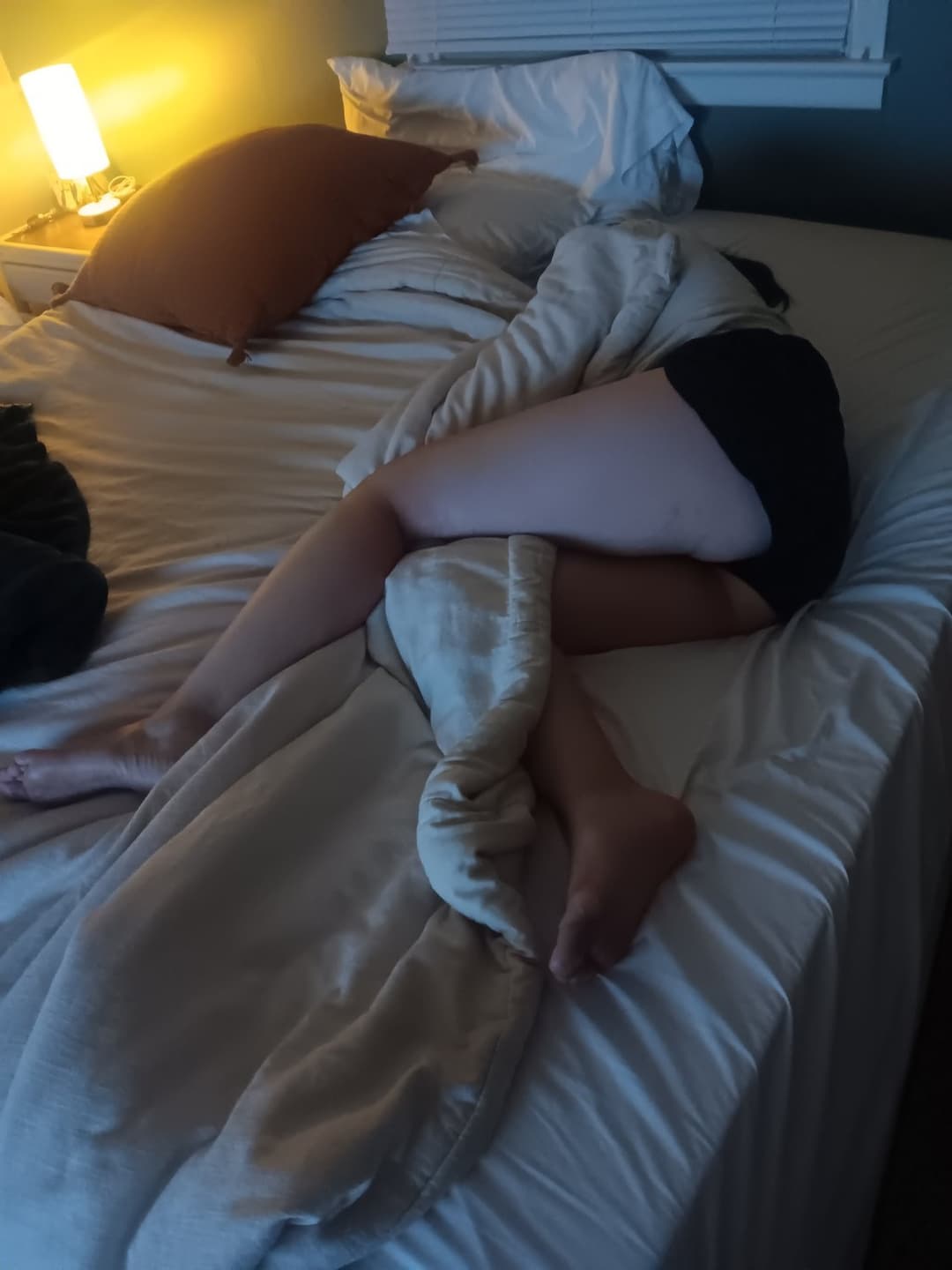 Thick white amateur wife of 10 years with huge natural tits