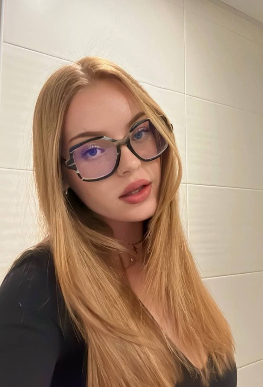 Pauline 22year old slut