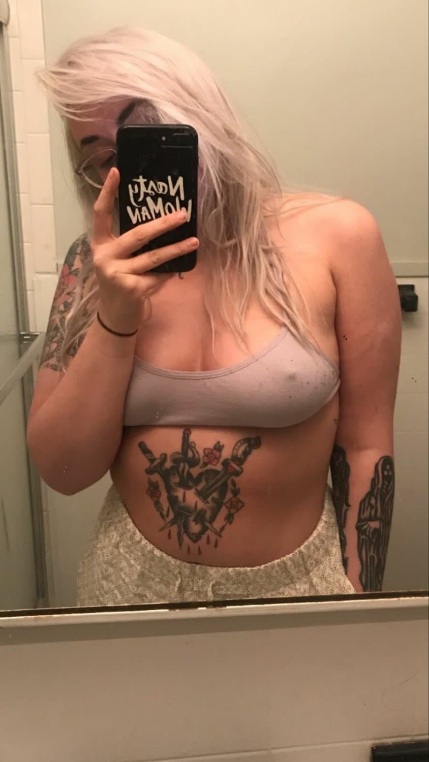 The Webslut Piper begs to be fucked.