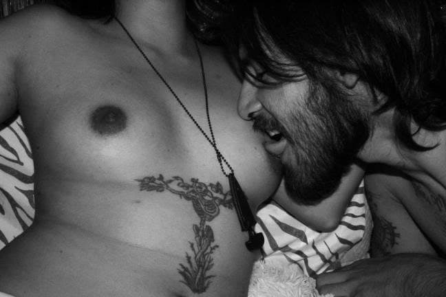 una feminazi enojada con los hombres, pero como le encanta la verga!