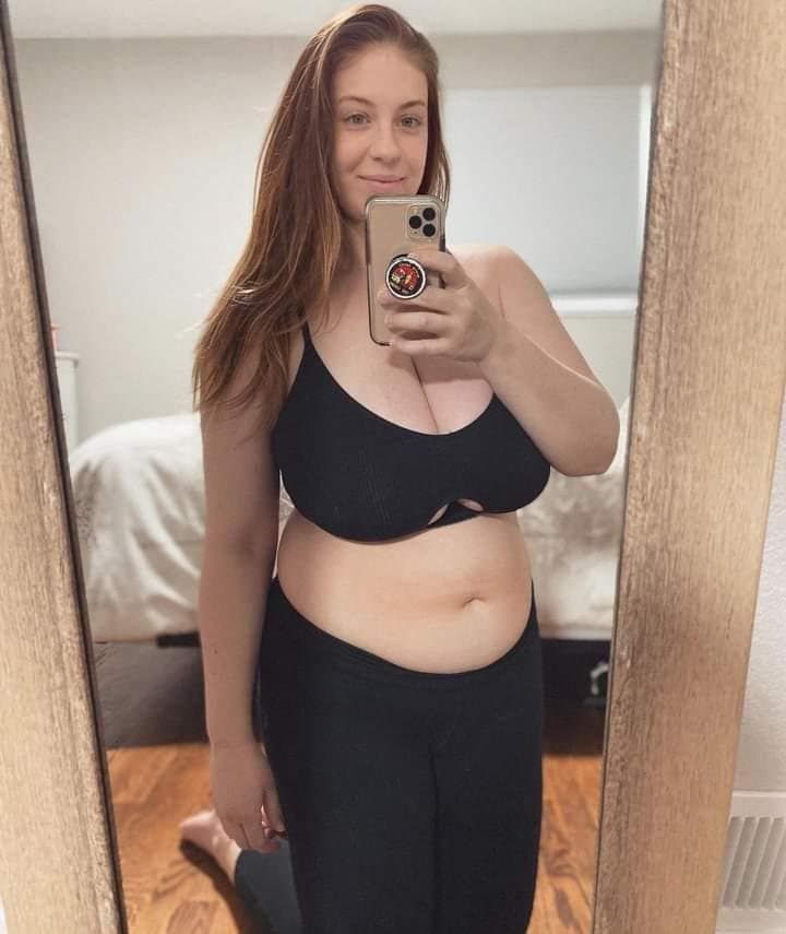 Click to view full size Dumb flat ass slut Rachel