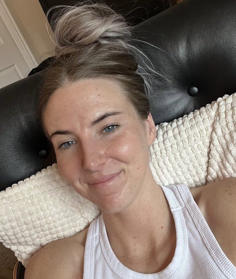 Tall Leggy Skinny Slut With Tiny Tits Is A Total Whore