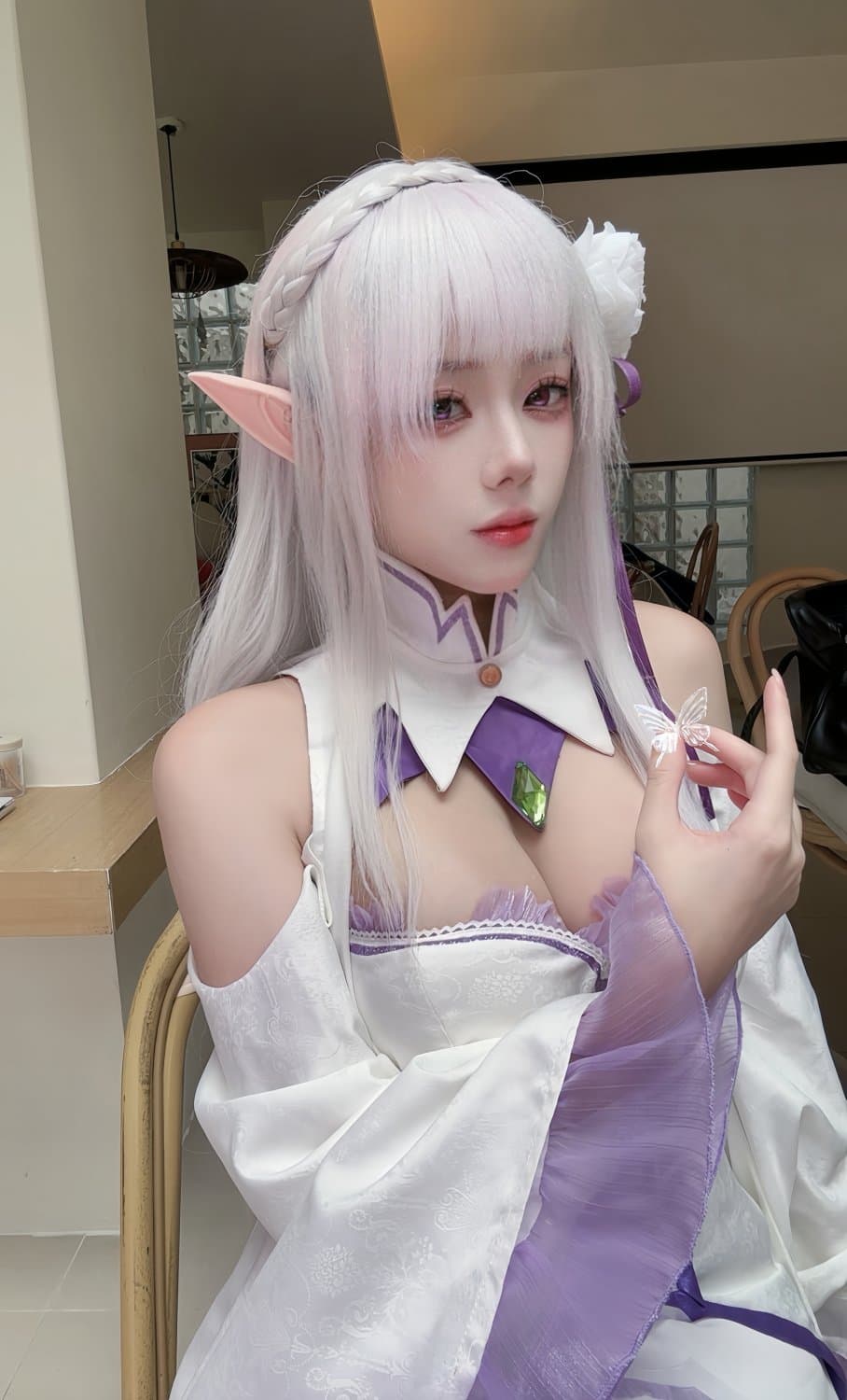 Click to view full size JIU YIAN 九言 CHINESE CUTIE/ EMILIA FROM RE:ZERO COSPLAY