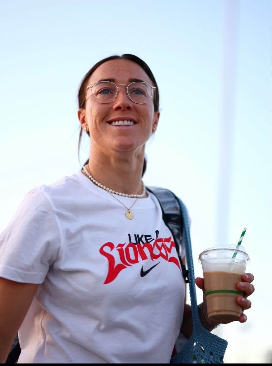 Click to view full size Lucy Bronze