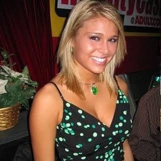 Click to view full size This G G W flasher is wrong about her body. She has a nice ass but her best feature is that pussy!